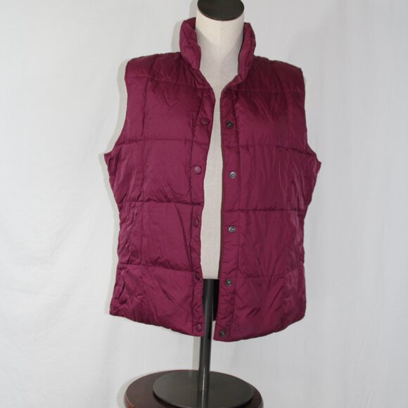 Lands' End Women's Down Filled Puffer Vest Size Med. Quilted Full Zip Purple EUC - Picture 2 of 8